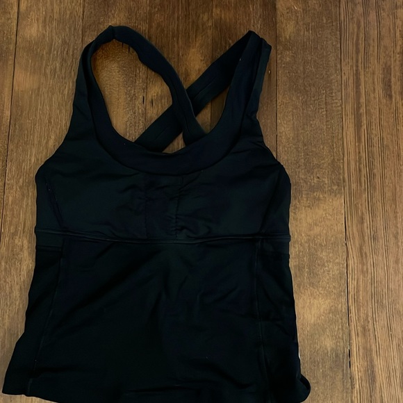 Lululemon tank - Picture 1 of 2